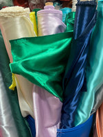 Load image into Gallery viewer, 5 yards Kelly green bridal shiny satin polyester fabric  60" wide
